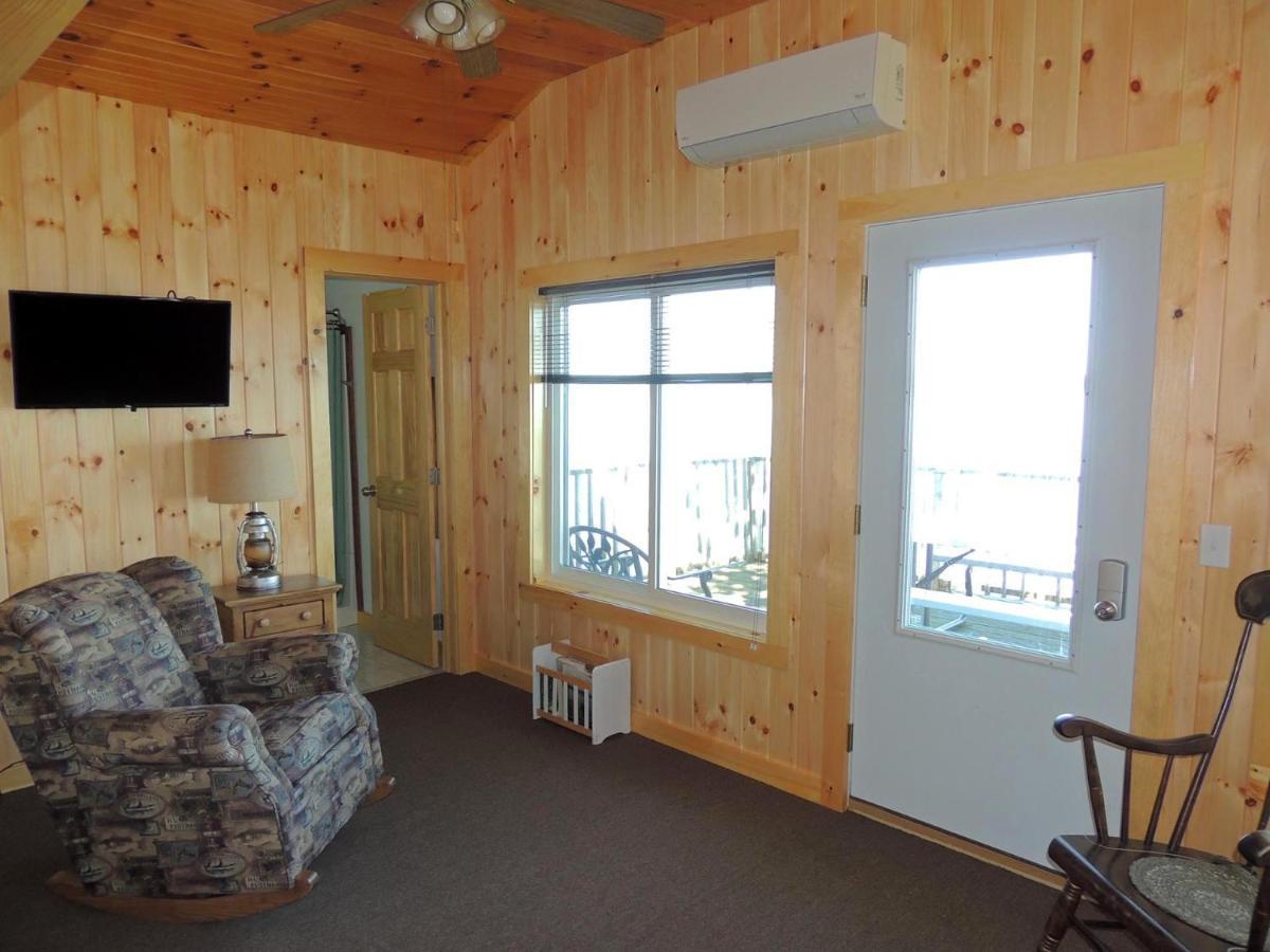 Angel Rock Waterfront Cottages Cape Vincent エクステリア 写真