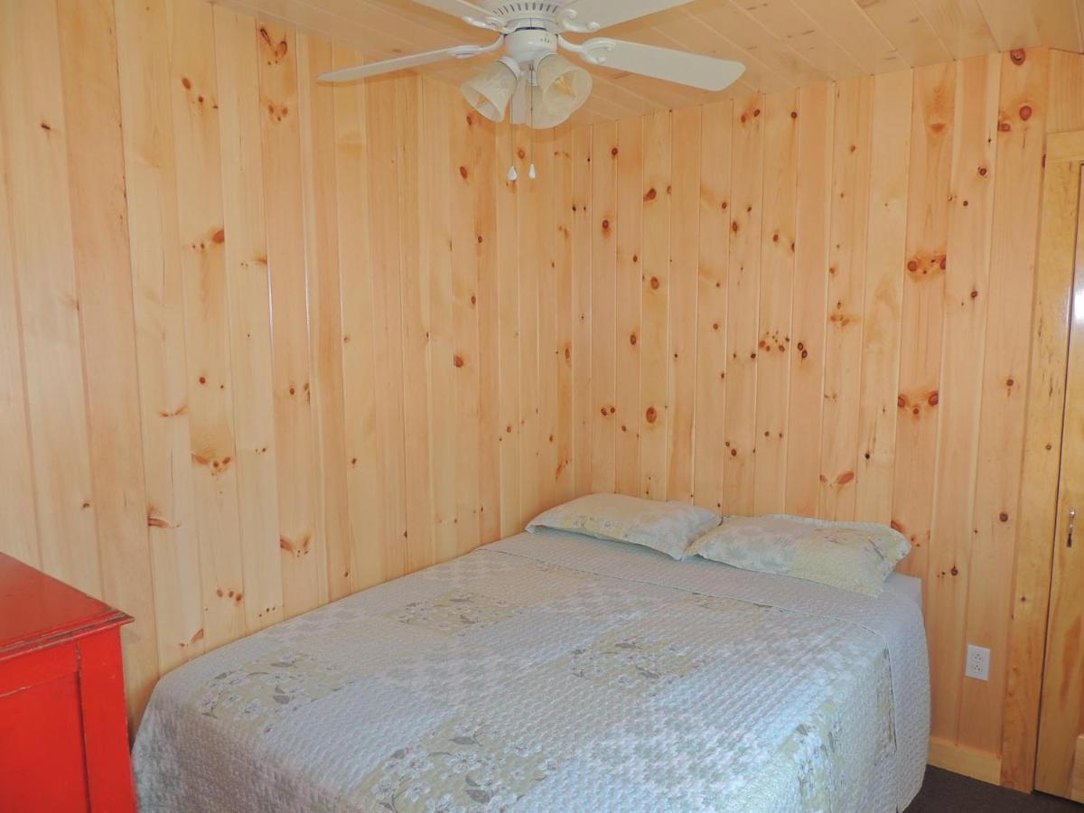 Angel Rock Waterfront Cottages Cape Vincent エクステリア 写真