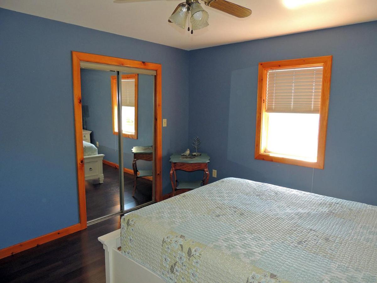 Angel Rock Waterfront Cottages Cape Vincent エクステリア 写真