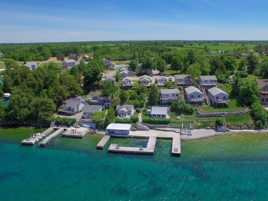 Angel Rock Waterfront Cottages Cape Vincent エクステリア 写真