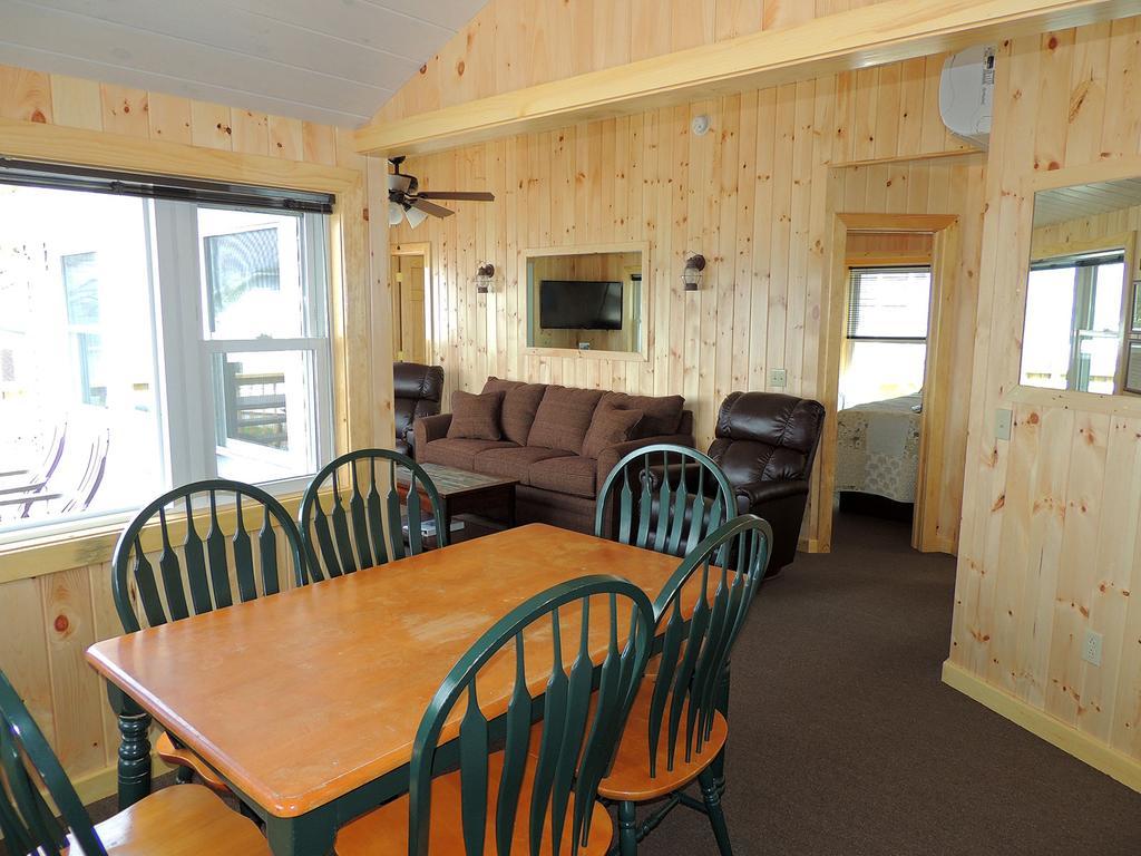 Angel Rock Waterfront Cottages Cape Vincent エクステリア 写真