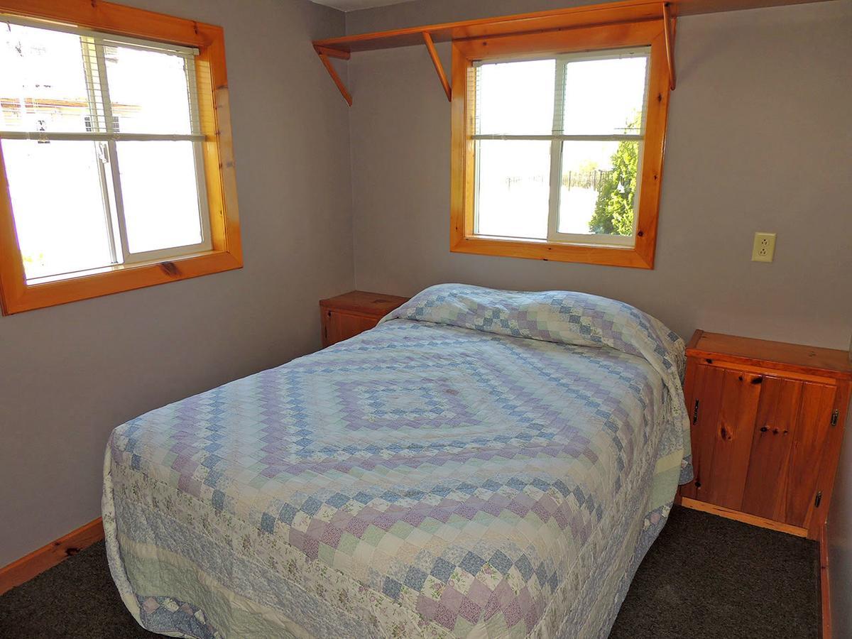 Angel Rock Waterfront Cottages Cape Vincent エクステリア 写真