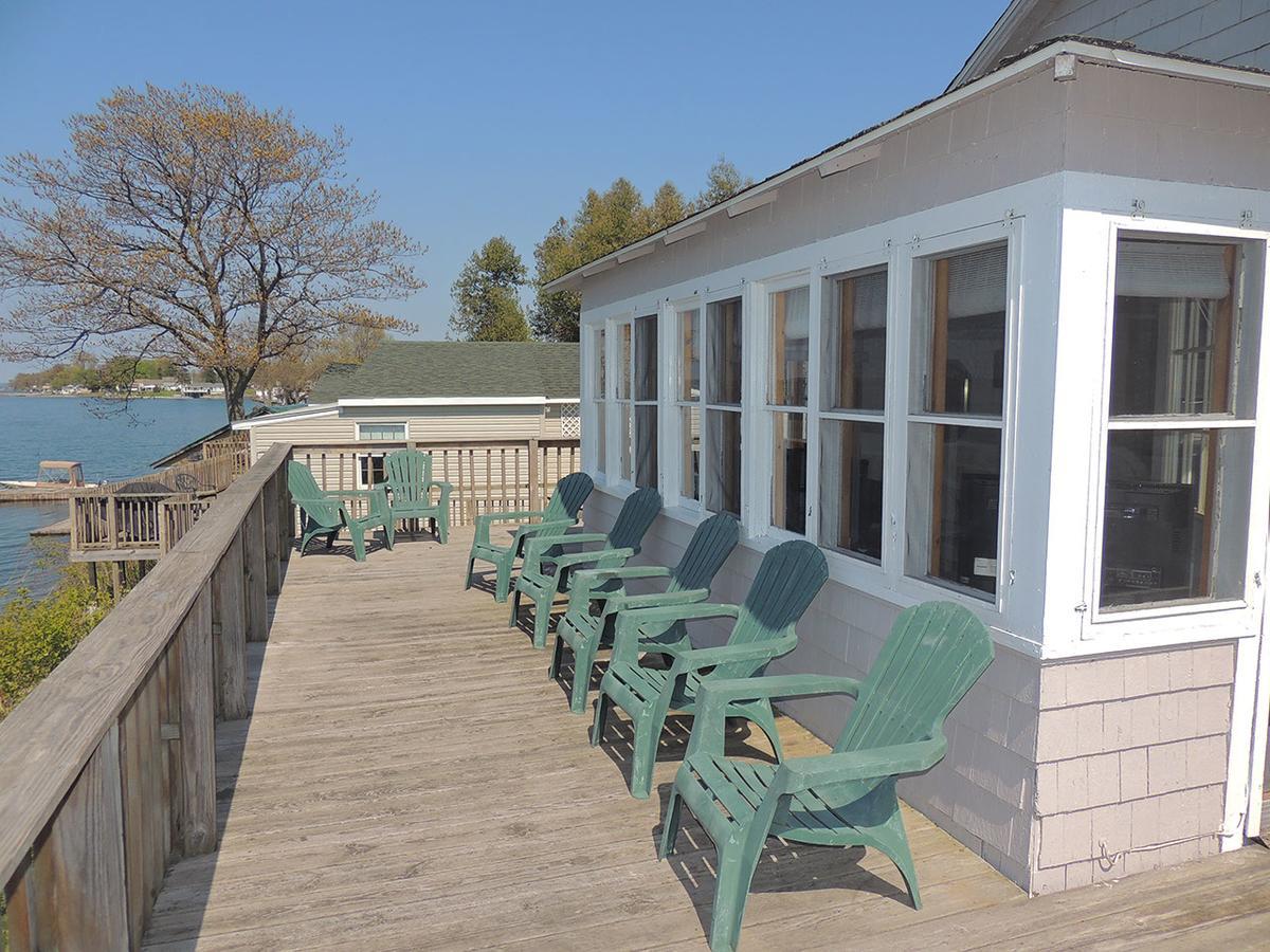 Angel Rock Waterfront Cottages Cape Vincent エクステリア 写真